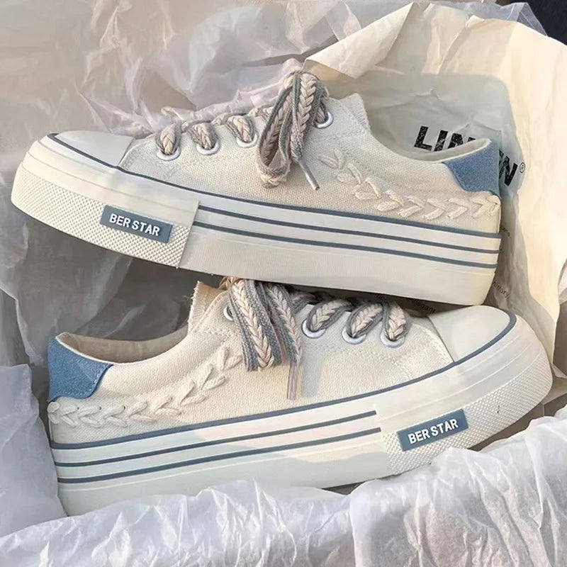 Platform Vulcanized Shoes Women Canvas Skate Shoes Casual Flats Sneakers Female Fashion Comfort Slip-on Sneakers Zapatos Mujer