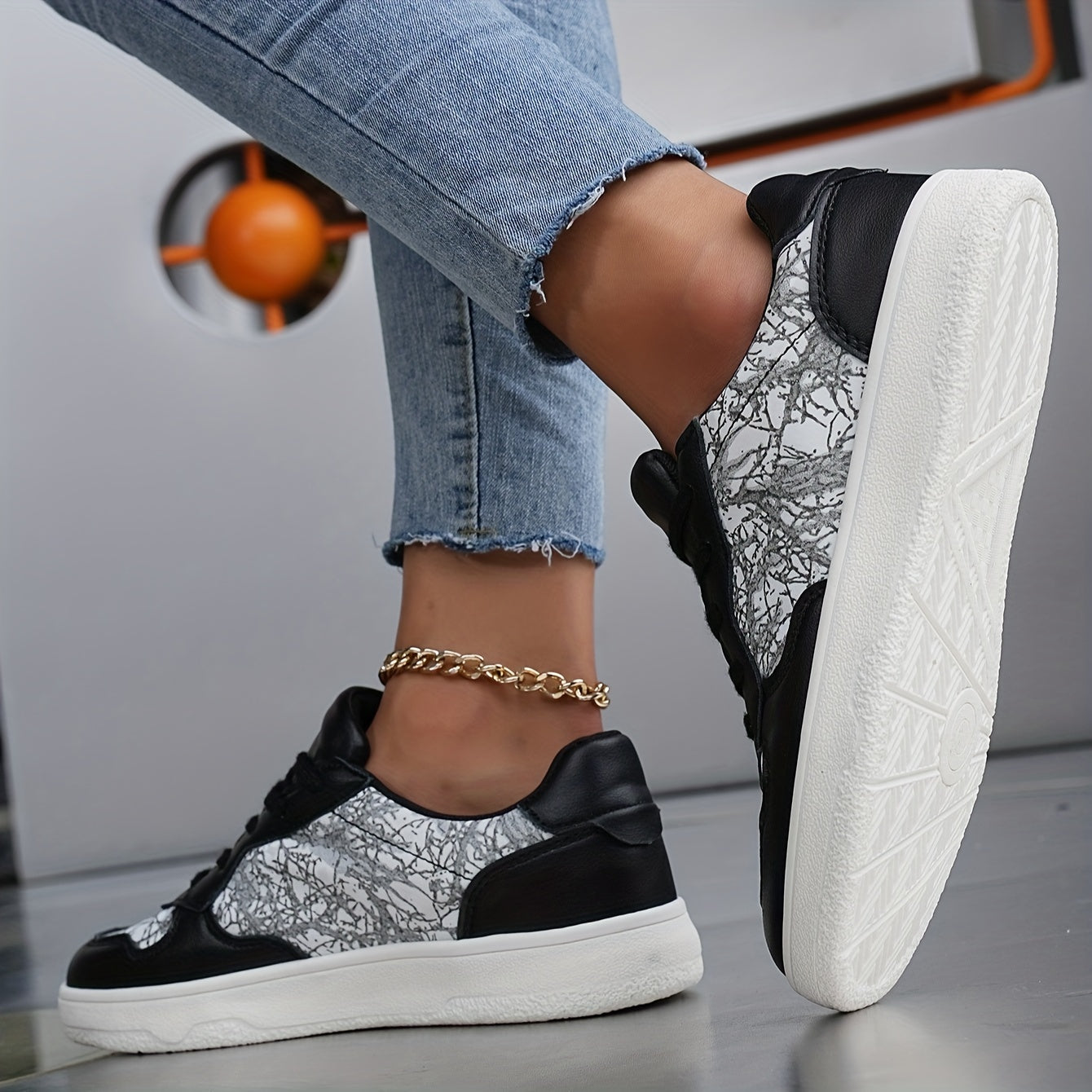 Girl's Trendy Skate Shoes, Lace Up Comfy Non Slip Stree Style Sneakers For All Seasons Outdoor Workout Activities