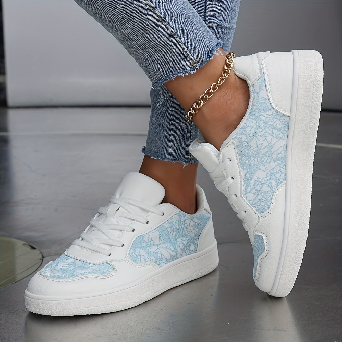 Girl's Trendy Skate Shoes, Lace Up Comfy Non Slip Stree Style Sneakers For All Seasons Outdoor Workout Activities