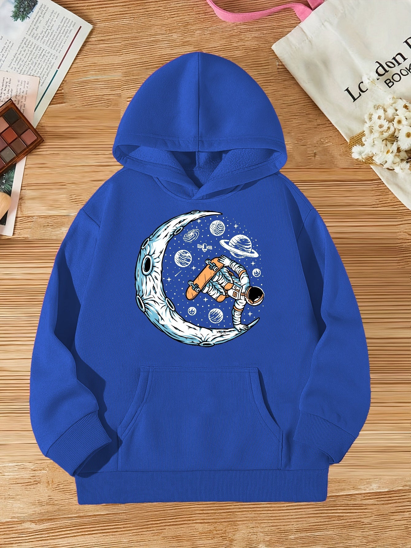 ''Skateboarding Pilot'' Girls Creative Sweatshirt, Comfy Long Sleeve Hoodie Tops For Everyday Skateboarding