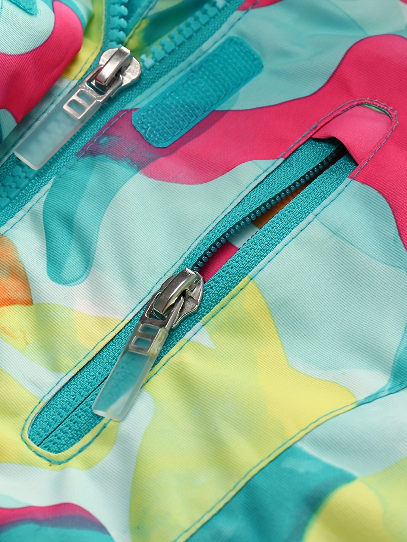 Girls Winter Ski Jacket - Hooded, Zip Front, Camo Pattern - Trendy & Warm - Polyester - Sports & Skiing - Ages 12 & Under - MV09938